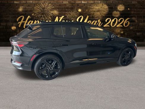 Used 2025 Chevrolet Equinox EV RS image 6