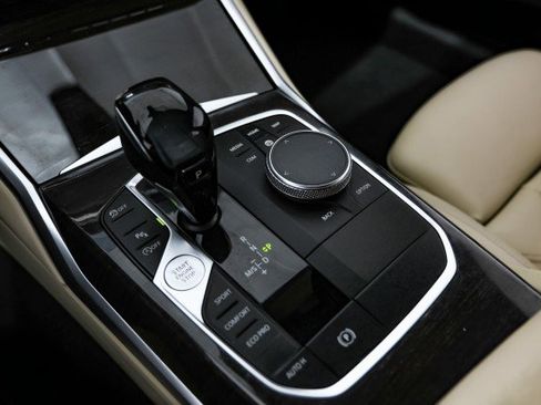 Used 2020 BMW 330i Sedan w/ Convenience Package image 22