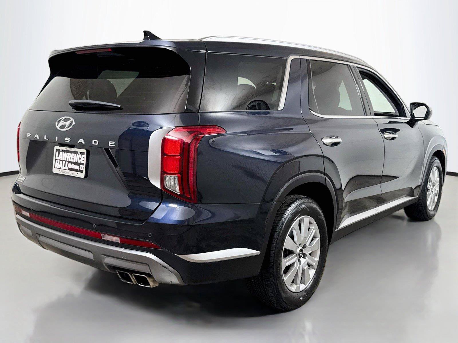 Used 2025 Hyundai Palisade SEL FWD image 4