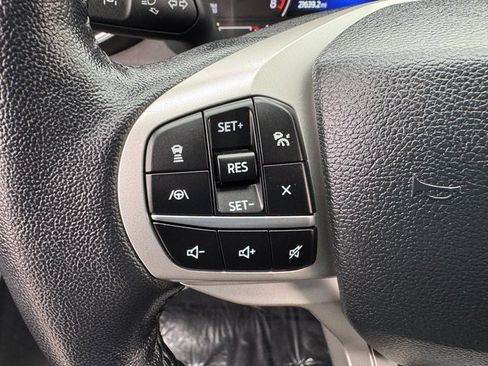 Used 2023 Ford Explorer Limited w/ Limited Technology Package image 24