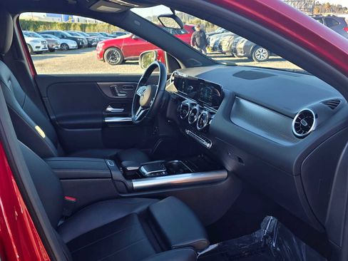 Used 2021 Mercedes-Benz GLA 250 4MATIC image 11