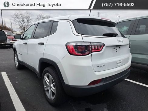 Used 2023 Jeep Compass Sport image 4