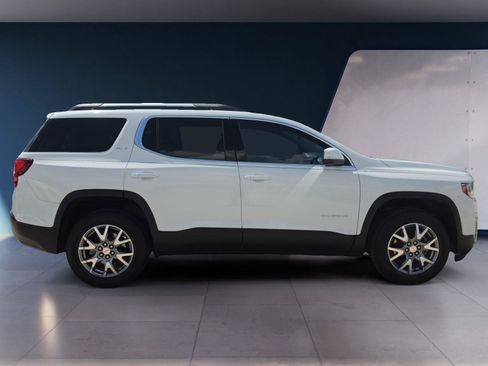 Used 2022 GMC Acadia SLT w/ LPO, Floor Liner Package FWD image 6
