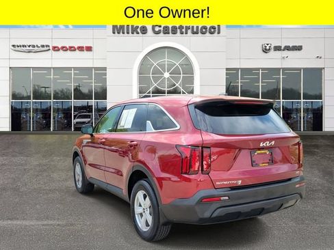 Used 2023 Kia Sorento LX AWD/4WD image 6