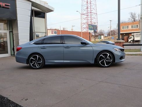 Used 2022 Honda Accord Sport Special Edition image 8