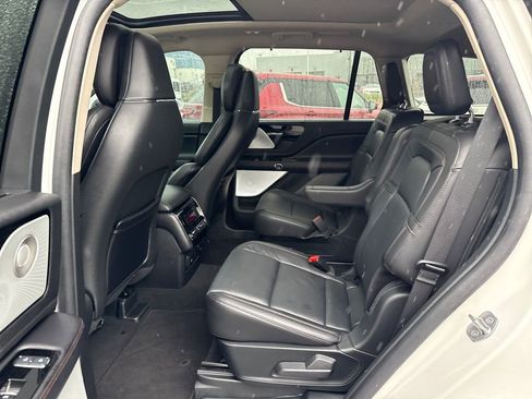 Certified 2024 Lincoln Aviator Reserve w/ Equipment Group 201A AWD/4WD image 19