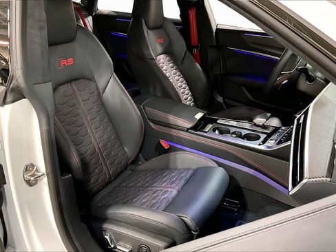 Used 2025 Audi RS 7 Performance w/ Matte Carbon Package AWD/4WD image 9