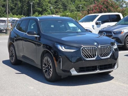 Used 2025 BMW X3 xDrive30i w/ Premium Package AWD/4WD image 3