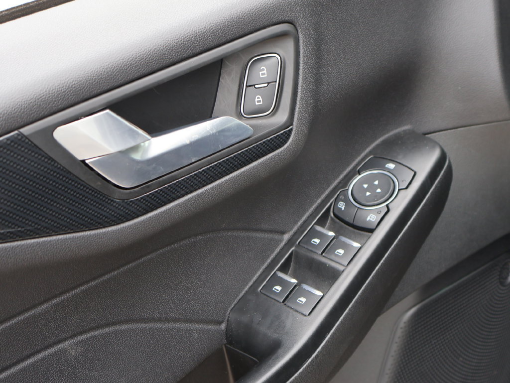 Certified 2025 Ford Escape ST-Line AWD/4WD image 21