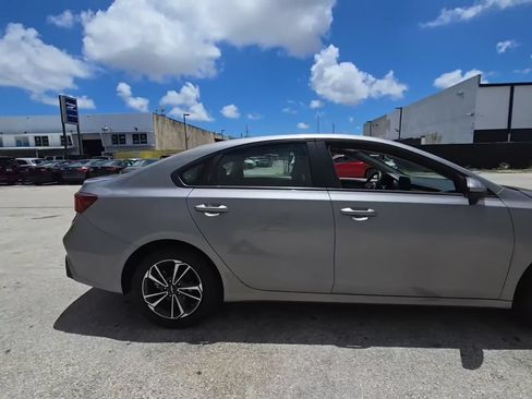 Used 2024 Kia Forte LXS FWD image 6