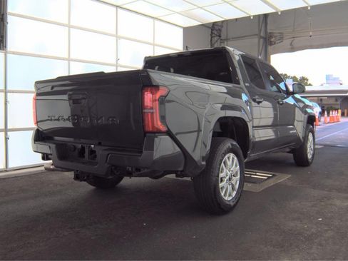 Used 2025 Toyota Tacoma SR5 RWD image 6