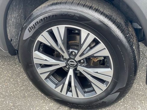 Certified 2021 Nissan Rogue SV w/ Premium Package AWD/4WD image 28