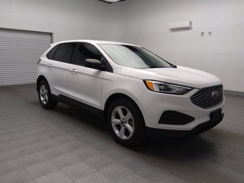 Used 2024 Ford Edge SE image 13