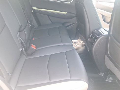 Used 2020 Cadillac XT5 Luxury AWD/4WD image 19