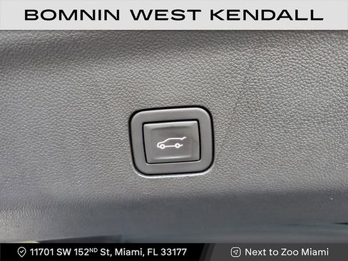 Used 2023 Chevrolet Tahoe Premier image 13