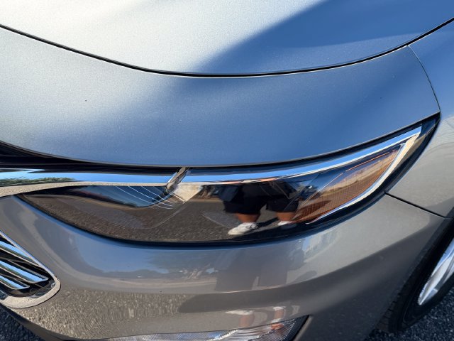 Used 2025 Chevrolet Malibu LT FWD image 12