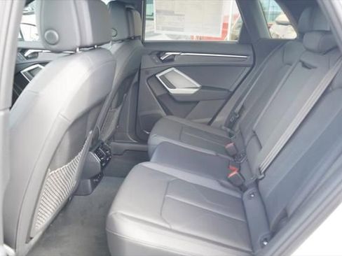 New 2025 Audi Q3 2.0T Premium image 7