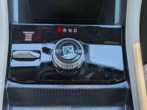 New 2026 Jeep Grand Cherokee Limited AWD/4WD image 18