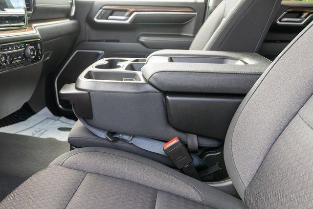 Used 2022 Chevrolet Silverado 1500 RST AWD/4WD image 21