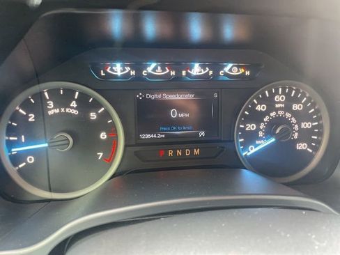 Used 2019 Ford F150 XLT w/ Equipment Group 302A Luxury AWD/4WD image 22