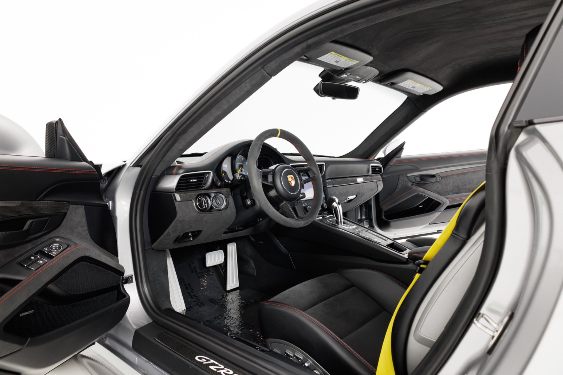 Used 2018 Porsche 911 GT2 RS RWD image 14