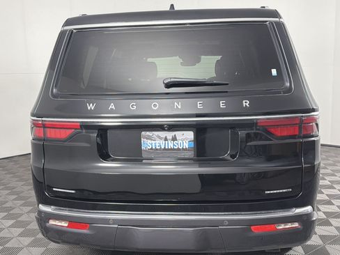 Used 2022 Jeep Wagoneer Series III w/ Premium Group I AWD/4WD image 33