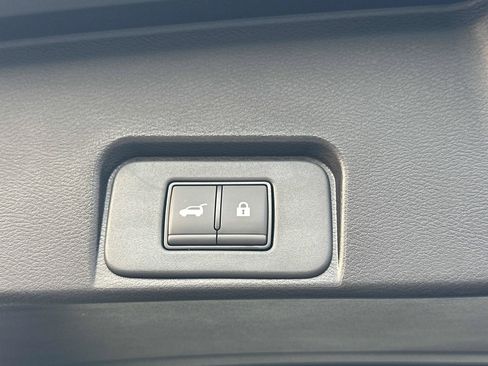 New 2026 Nissan Rogue SV w/ Cold Weather Package AWD/4WD image 18