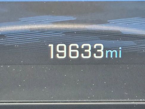 Used 2025 Chevrolet Equinox LT w/ Safety and Technology Package image 30