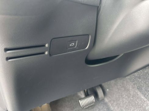 New 2026 Volvo XC40 B5 Plus w/ Protection Package Premier image 14