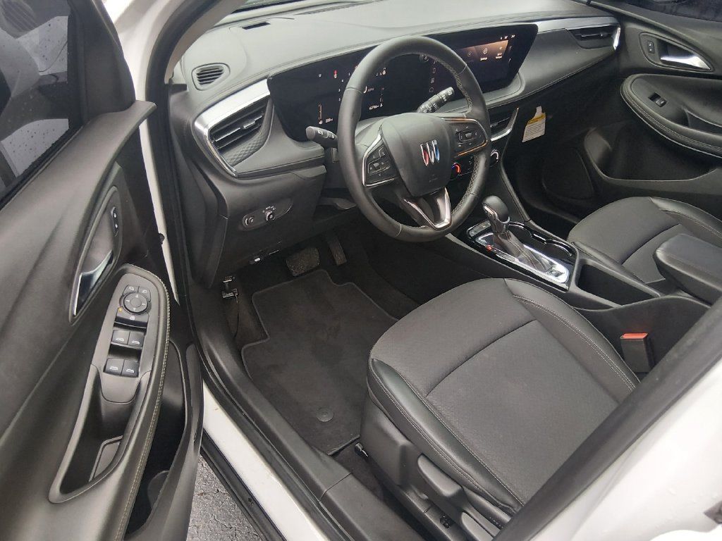 Used 2024 Buick Encore GX Preferred FWD image 10