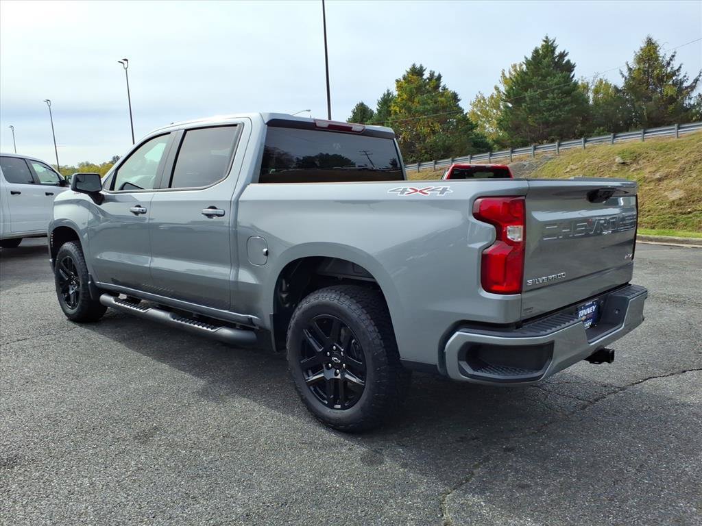 Used 2026 Chevrolet Silverado 1500 RST w/ RST Select Package AWD/4WD image 5