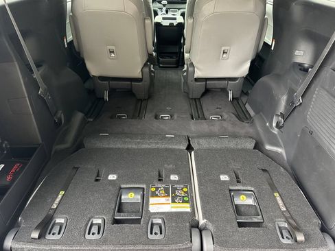 Certified 2025 Toyota Sienna XLE w/ XLE Plus Package AWD/4WD image 15