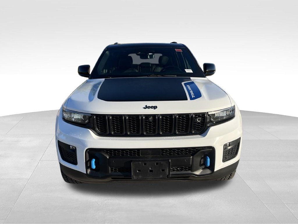 Used 2023 Jeep Grand Cherokee Trailhawk w/ Advanced Protech Group II AWD/4WD image 4