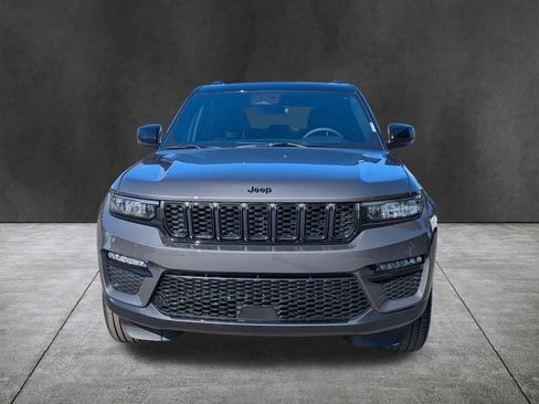New 2025 Jeep Grand Cherokee Limited w/ Trailer Tow Package AWD/4WD image 9