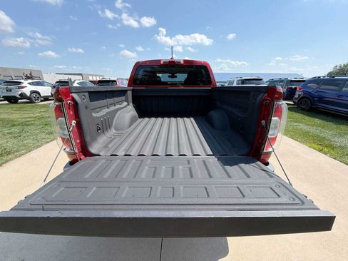 Used 2015 GMC Canyon SLT AWD/4WD image 28