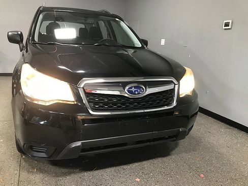 Used 2015 Subaru Forester 2.5i w/ Alloy Wheel Package image 8