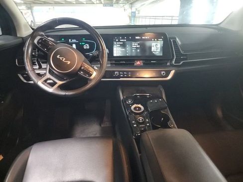 Certified 2023 Kia Sportage EX image 5