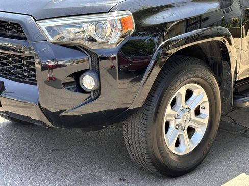 Certified 2016 Toyota 4Runner SR5 AWD/4WD image 7