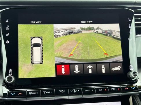 New 2026 Jeep Grand Wagoneer Summit w/ Premium Group III AWD/4WD image 37