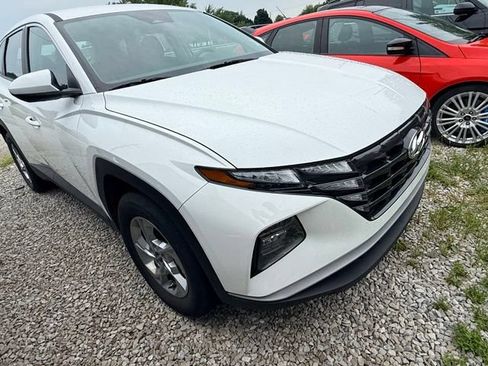 Used 2024 Hyundai Tucson SE AWD/4WD image 5