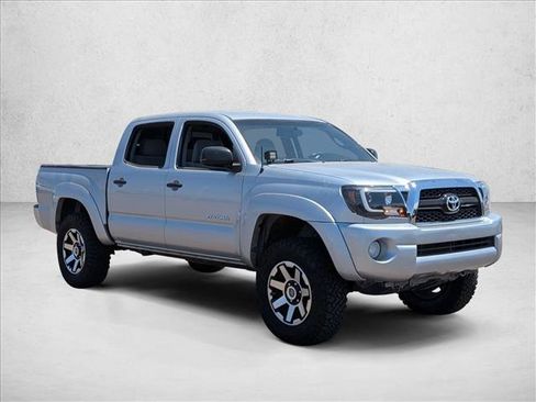 Used 2011 Toyota Tacoma PreRunner w/ SR5 Pkg #2 RWD image 3