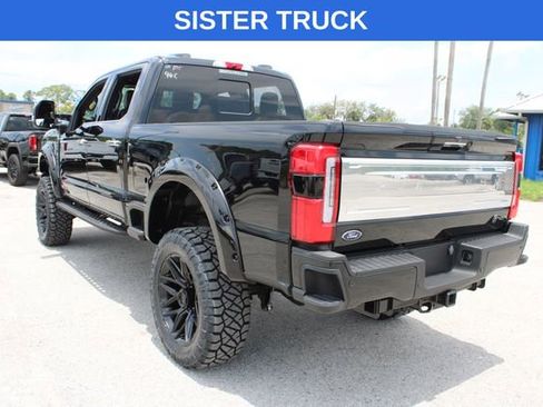 Used 2025 Ford F250 Platinum image 9
