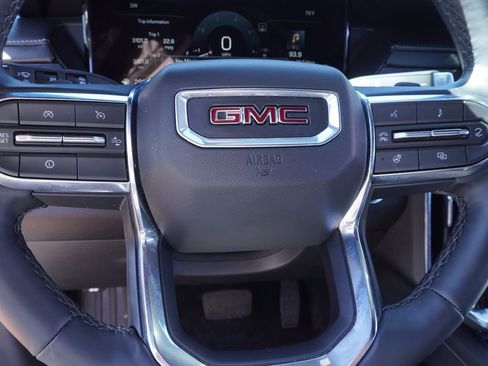 Certified 2025 GMC Acadia Elevation image 18