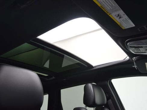 Used 2020 Jeep Grand Cherokee Limited X image 19