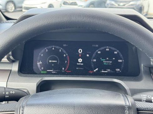 Certified 2025 Toyota Tacoma TRD Off-Road image 17