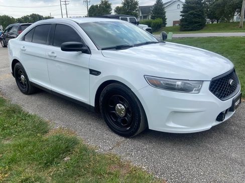 Used 2016 Ford Taurus Police Interceptor AWD image 7
