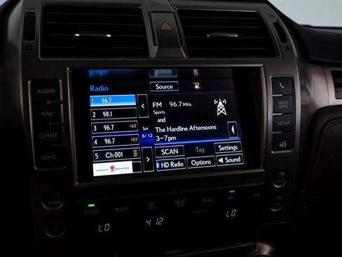 Used 2018 Lexus GX 460 w/ Navigation Package AWD/4WD image 24