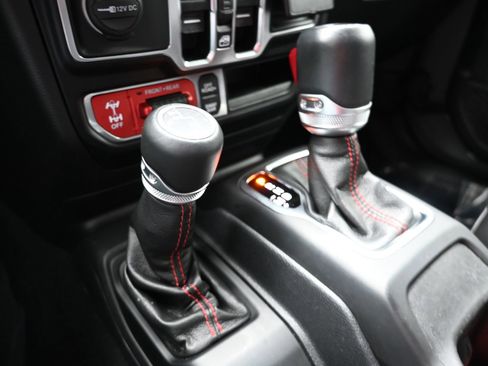 Used 2021 Jeep Wrangler Unlimited Rubicon image 22