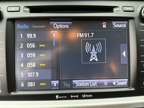 Used 2017 Toyota Highlander Limited Platinum FWD image 24