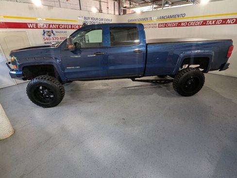 Used 2015 Chevrolet Silverado 2500 W/T w/ WT Convenience Package image 4